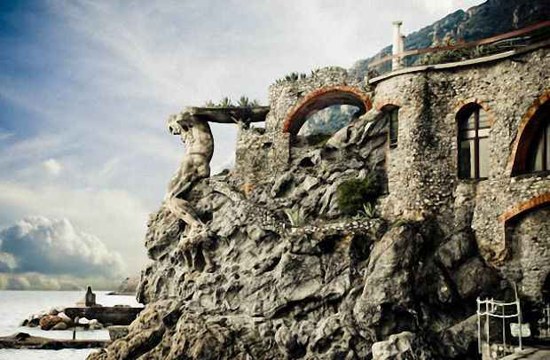 Террасу удерживает 14-метровая статуя бога Нептуна